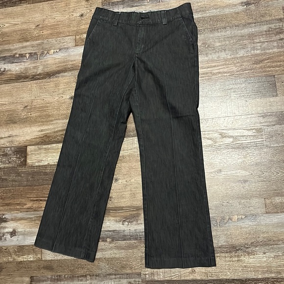 Lee’s Gray Short Dress Pants - Picture 1 of 2
